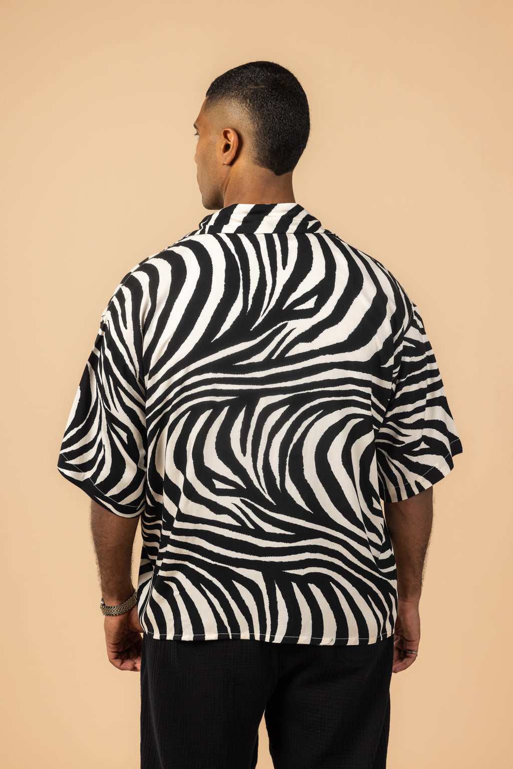 Noire Breeze Shirt