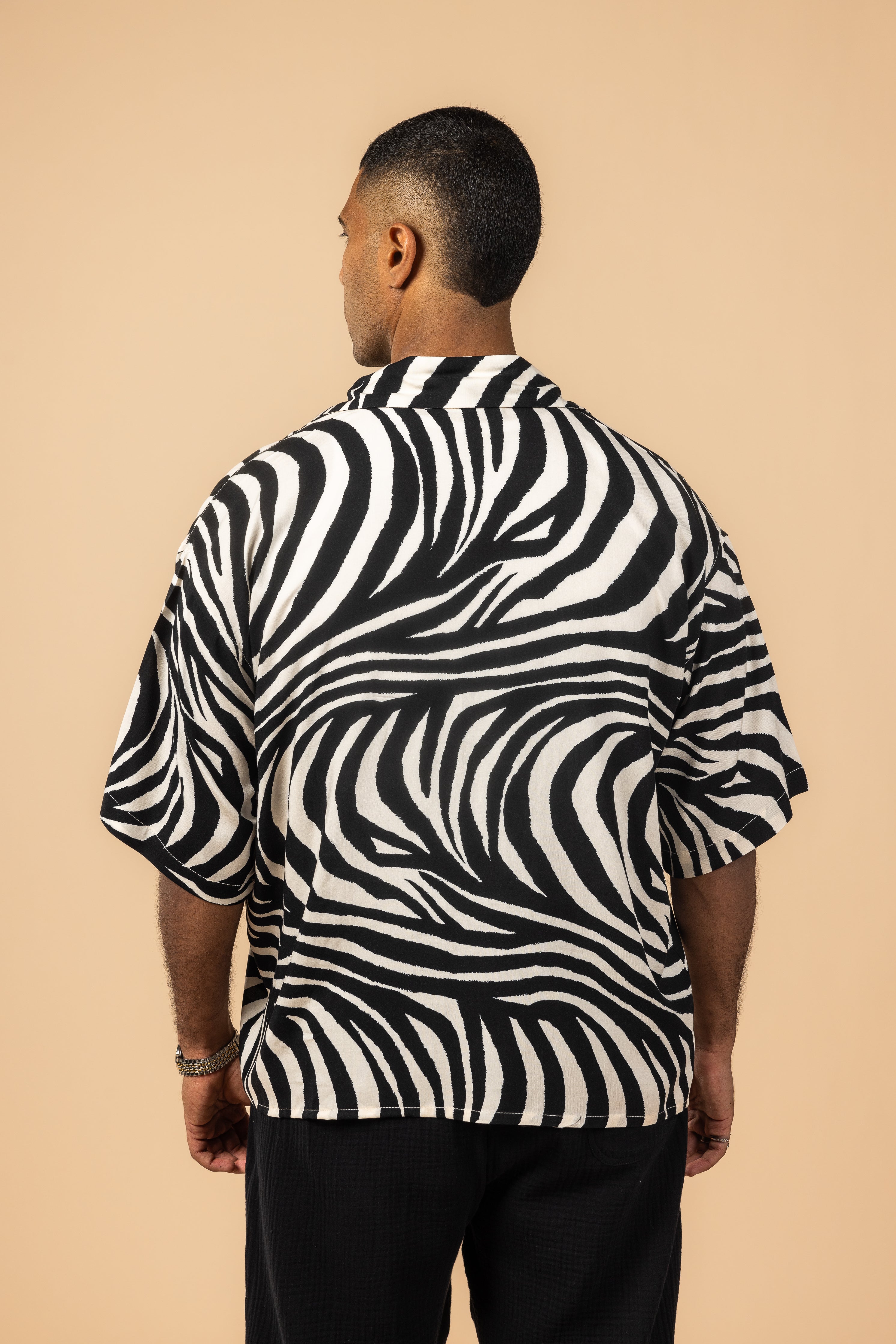 Noire Breeze Shirt