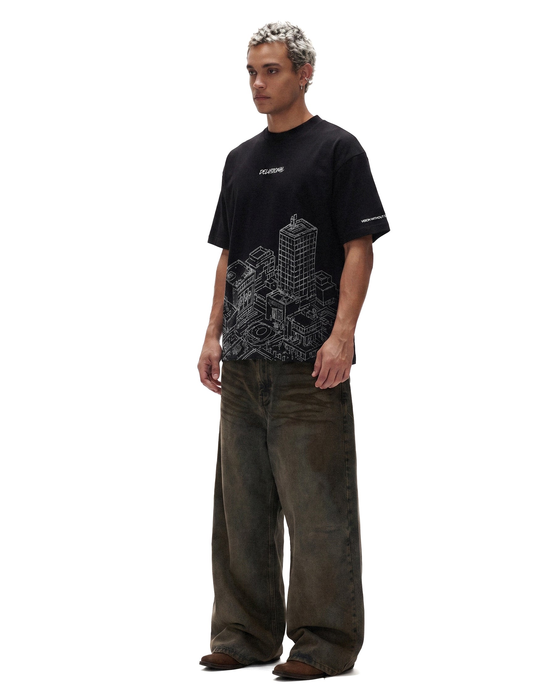DELUSIONAL TEE
